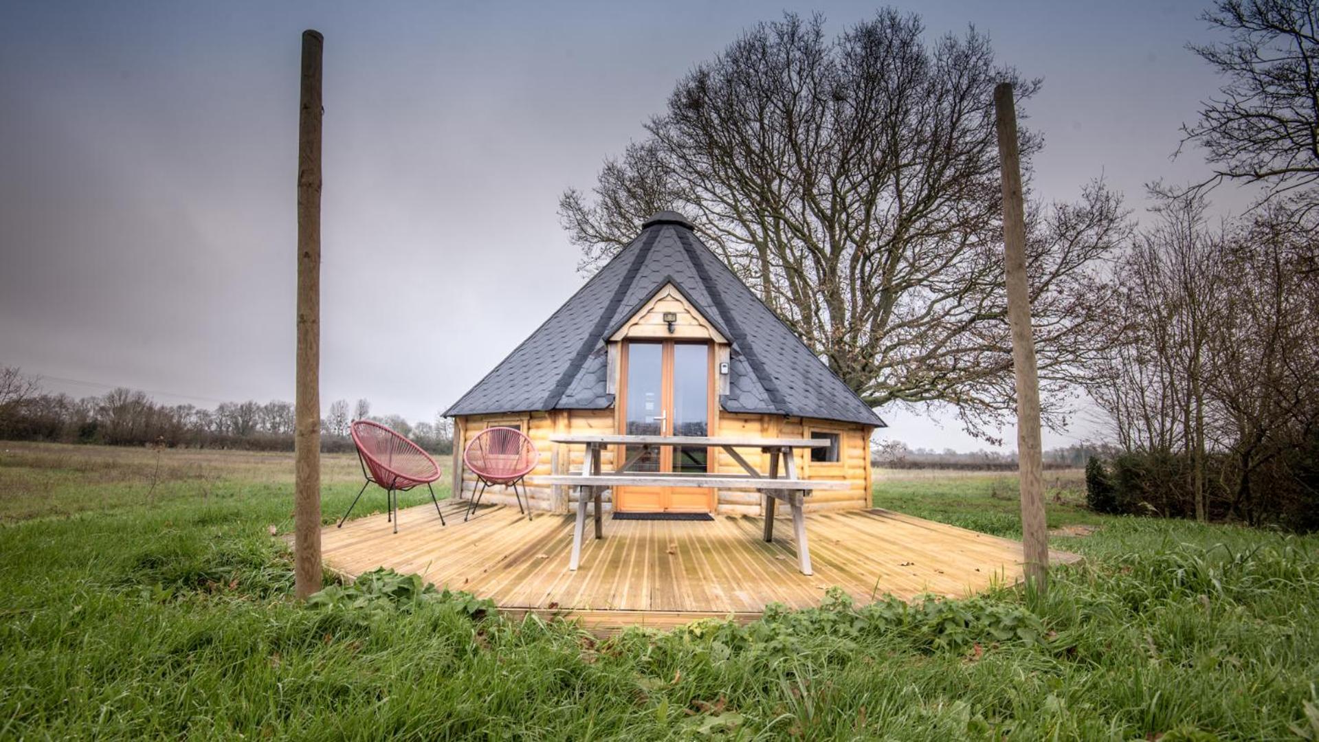 Gasthaus Kota Morannes sur Sarthe-Daumeray Exterior foto